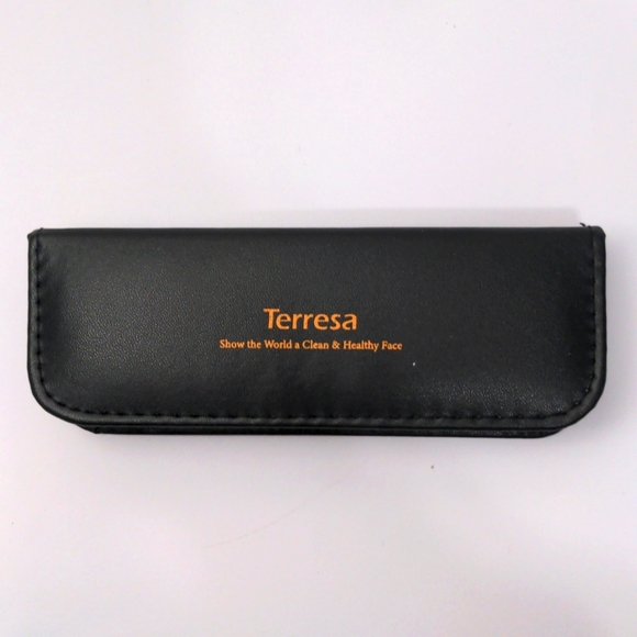 New In Box Terresa 8 In 1 Face Care Kit Blackhead Pimple Extractor Kit - Picture 5 of 5